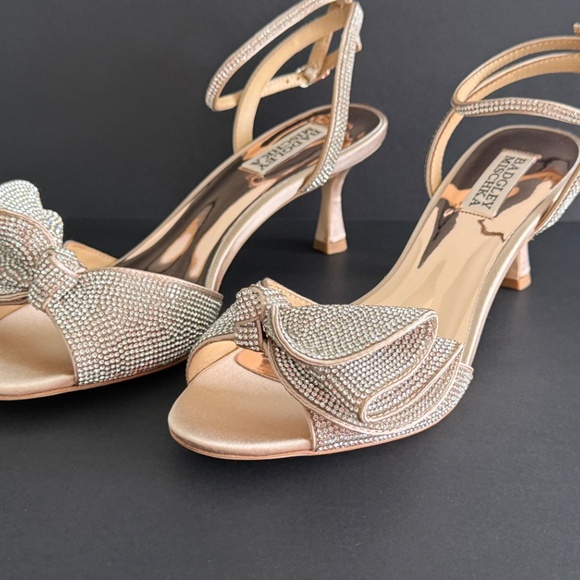 Badgley Mischka Women's Nude Remi Kitten Evening Heel Sandals, NEW pick size - Picture 3 of 9